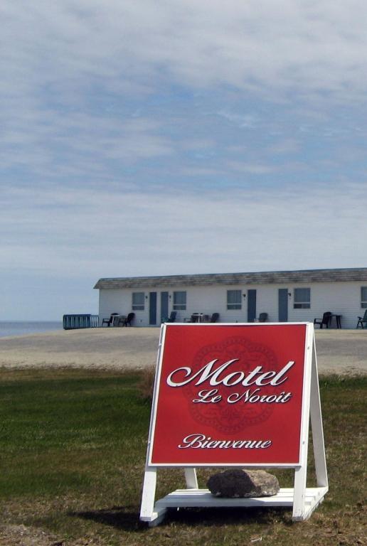 Motel Le Noroit L'Anse-au-Griffon Dış mekan fotoğraf